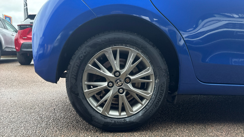 Toyota Yaris 1.5 Hybrid Icon Tech 5dr CVT Hybrid Hatchback